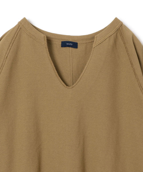SHIPS(シップス)の「スキッパープルオーバー(Tシャツ/カットソー・レディース・ブラック/オリーブ/ナチュラル/キャメル・ONE SIZE)」の8枚目の写真