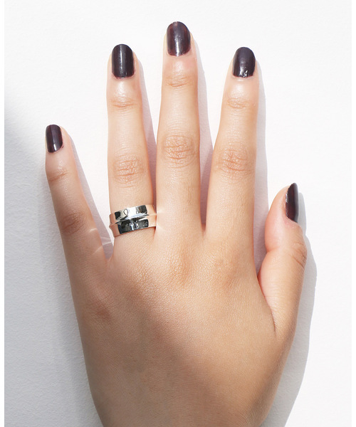 foun.（フォウン）の「foun. フォウン silver925  ピンチ ワイドシルバーリング（リング・レディース・シルバー・#13/#11）」の5枚目の写真