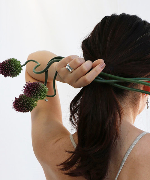 foun.（フォウン）の「foun. フォウン silver925  ピンチ ワイドシルバーリング（リング・レディース・シルバー・#13/#11）」の4枚目の写真