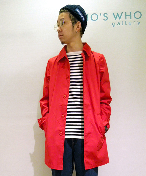 WHO'S WHO gallery(フーズフーギャラリー)の「【WEB限定価格】ポプリンステンカラーコート(ステンカラーコート・メンズ・ネイビー/ブルー/ベージュ/レッド・LARGE/MEDIUM)」の4枚目の写真