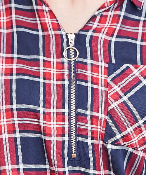 BELLUNA（ベルーナ）の「チェック柄ジッパー使いシャツチュニック（チュニック・レディース・グレー系その他/レッド系その他/ネイビー・MEDIUM/LARGE/X-LARGE）」の13枚目の写真
