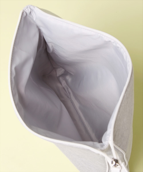 green label relaxing（グリーンレーベルリラクシング）の「GT スウェットロゴクラッチバッグ ◆（クラッチバッグ・レディース・オフホワイト/ライトグレー/ネイビー・フリー）」の5枚目の写真