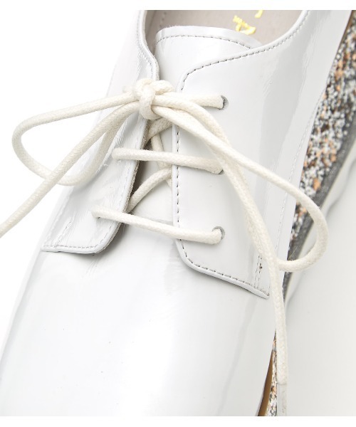 STACCATO（スタッカート）の「グリッタープラットフォームシューズ（ドレスシューズ・レディース・オフホワイト/ライトブラック・24.5cm/22.5cm/23cm/23.5cm/24cm/22cm）」の10枚目の写真