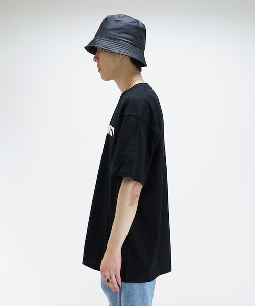 NEONSIGN（ネオンサイン）の「NEON SIGN x FILA Official Bootleg T-shitrs（Tシャツ/カットソー・メンズ・ブラック/ホワイト・S/M/L）」の3枚目の写真