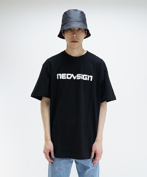 NEONSIGN（ネオンサイン）の「NEON SIGN x FILA Official Bootleg T-shitrs（Tシャツ/カットソー・メンズ・ブラック/ホワイト・S/M/L）」の6枚目の写真