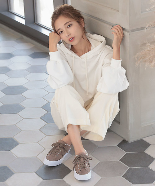 KOBE LETTUCE（コウベレタス）の「ローテクローカットスニーカー（スニーカー・レディース・ライトグレー/ブラック/モカ/レオパード/ライトベージュ/パイソン・LL/S/M/L）」の14枚目の写真