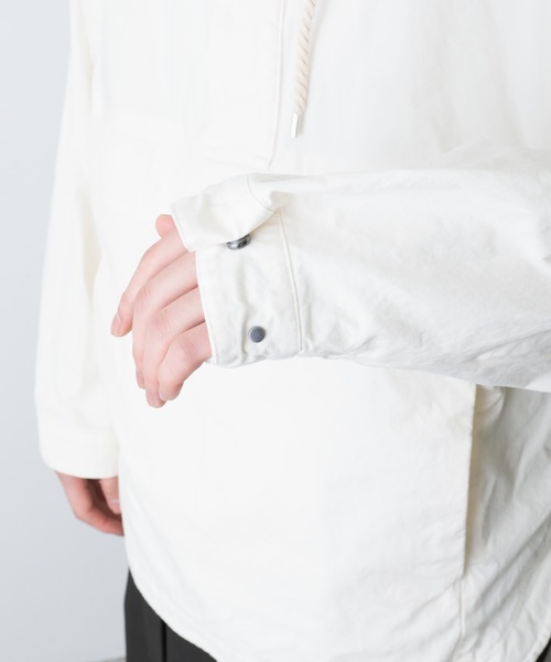 ATTACHMENT（アタッチメント）の「コットンコーデュラオックス アノラックジャケット（マウンテンパーカー・メンズ・オフホワイト/グリーン/パープル/ブラック・2/3/1）」の8枚目の写真