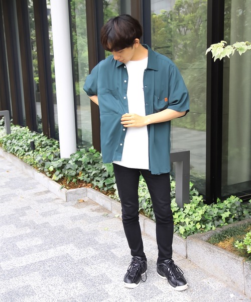 UNIVERSAL OVERALL(ユニバーサルオーバーオール)の「【UNIVERSAL OVERALL】 OPEN COLLAR SHIRTS(シャツ/ブラウス・メンズ・ホワイト/グレー/グリーン/マスタード/ブラック/ベージュ/ラベンダー/オレンジ・MEDIUM/LARGE)」の10枚目の写真