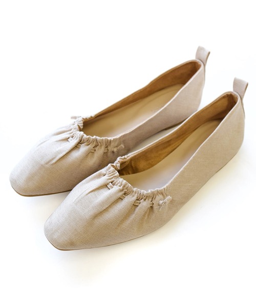 AmiAmi（アミアミ）の「ギャザーストリングフラットシューズ（パンプス・レディース・ブラック/ベージュ/ブラウン/アイボリー/シャンパン/ナチュラル/キナリ/オリーブ・LL/S/M/L）」の2枚目の写真