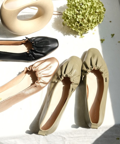 AmiAmi（アミアミ）の「ギャザーストリングフラットシューズ（パンプス・レディース・ブラック/ベージュ/ブラウン/アイボリー/シャンパン/ナチュラル/キナリ/オリーブ・LL/S/M/L）」の9枚目の写真