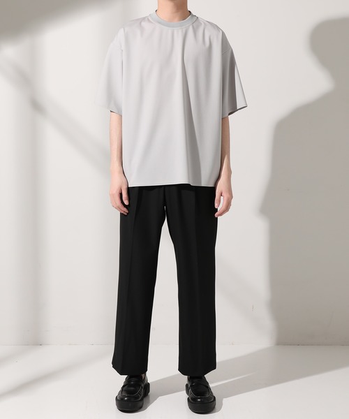 UNITED TOKYO（ユナイテッドトウキョウ）の「バックグラデーションＴ/オーバーサイズ（Tシャツ/カットソー・メンズ・ブラック/グレー・1/2/3）」の3枚目の写真