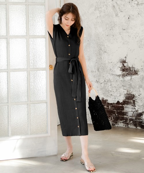 Julia Boutique（ジュリアブティック）の「フロントボタンフレンチスリーブニットワンピース/510695（ワンピース・レディース・ブラック/ベージュ/イエロー/テラコッタ/モカ/パープル/ブルー/ネイビー・M/LL/L）」の2枚目の写真