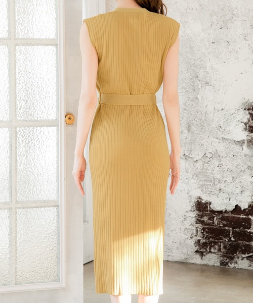 Julia Boutique（ジュリアブティック）の「フロントボタンフレンチスリーブニットワンピース/510695（ワンピース・レディース・ブラック/ベージュ/イエロー/テラコッタ/モカ/パープル/ブルー/ネイビー・M/LL/L）」の12枚目の写真