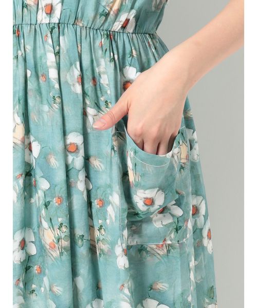 merry jenny（メリージェニー）の「flower paintロングワンピース