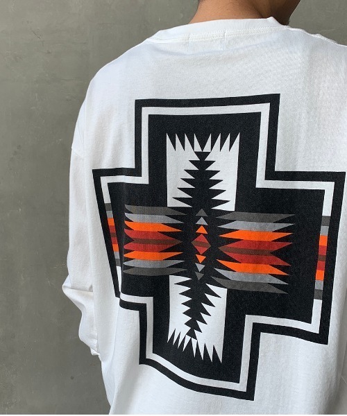 PENDLETON（ペンドルトン）の「[PENDLETON/ペンドルトン] 別注 バックハーディングプリントロングスリーブTシャツ（Tシャツ/カットソー・レディース・ホワイト/ブラック/ベージュ/グレー・M/L/S/XL）」の17枚目の写真
