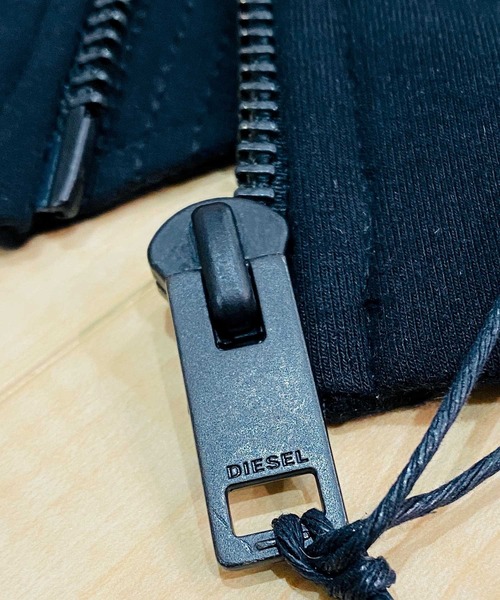 DIESEL（ディーゼル）の「インターロックファブリック 切替 ブルゾン S
