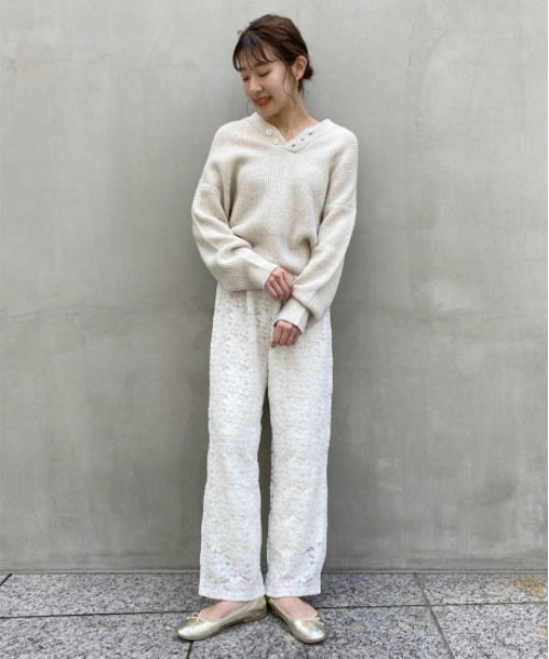 flower（フラワー）の「ボタンニットトップ（ニット/セーター・レディース・グレー/アイボリー・FREE）」の7枚目の写真