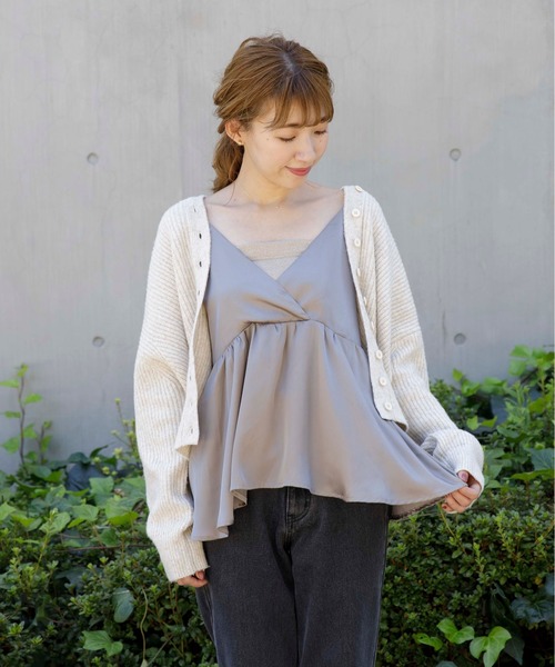 flower（フラワー）の「ボタンニットトップ（ニット/セーター・レディース・グレー/アイボリー・FREE）」の8枚目の写真