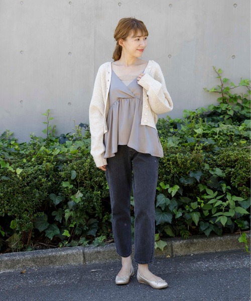 flower（フラワー）の「ボタンニットトップ（ニット/セーター・レディース・グレー/アイボリー・FREE）」の9枚目の写真