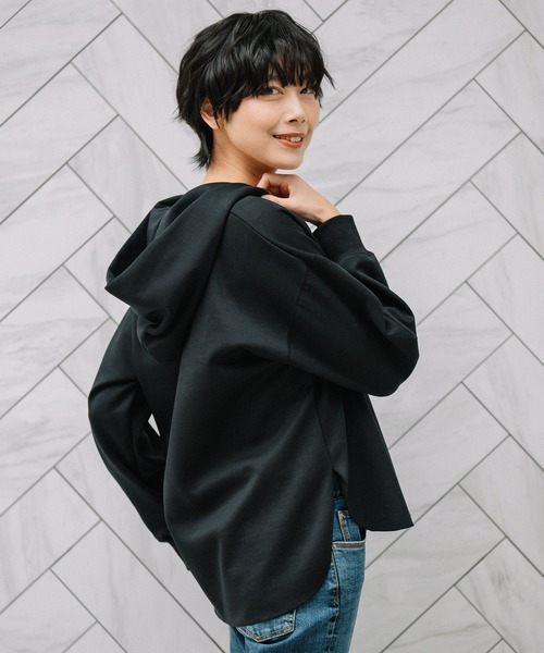 Munich（ミューニック）の「ハイガーゼライトダブルニット　スキッパーフーディー（パーカー・レディース・アイボリー/モカ/スモークピンク/ブラック・FREE）」の11枚目の写真