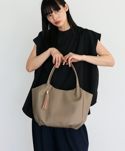 VitaFelice(ヴィータフェリーチェ)の「バルーントートバッグ(トートバッグ・レディース・ブラック/ブラウン/モカ/アイボリー/ベージュ系/チャコール/ライトグレー/グレー・FREE)」の22枚目の写真