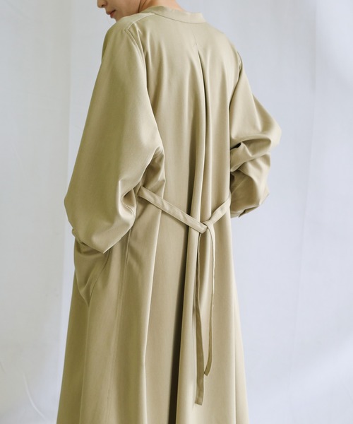 select MOCA(セレクトモカ)の「2021 SS ノーカラーシンプルシャツアウター(ノーカラーコート・レディース・ライトオリーブ/ホワイト・FREE)」の16枚目の写真