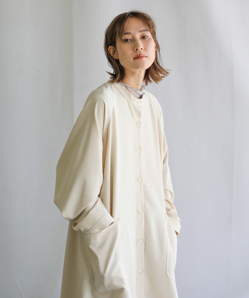 select MOCA(セレクトモカ)の「2021 SS ノーカラーシンプルシャツアウター(ノーカラーコート・レディース・ライトオリーブ/ホワイト・FREE)」の5枚目の写真