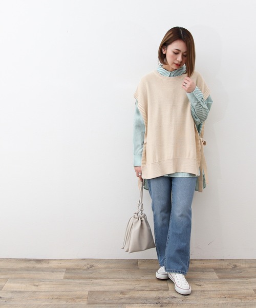 Social GIRL（ソーシャルガール）の「サイドリボンビッグシルエットニットベスト（ベスト・レディース・ブラック/ブルー/モカ/グレイッシュベージュ/アイボリー・M）」の16枚目の写真