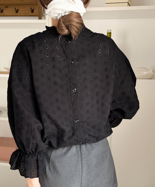 classicalelf（クラシカルエルフ）の「《予約受付中》大人が着るのはこれ。2way花柄刺繍ブラウス。（シャツ/ブラウス・レディース・ホワイト/ブラック/モカ・MEDIUM/LARGE/X-LARGE/SMALL）」の20枚目の写真