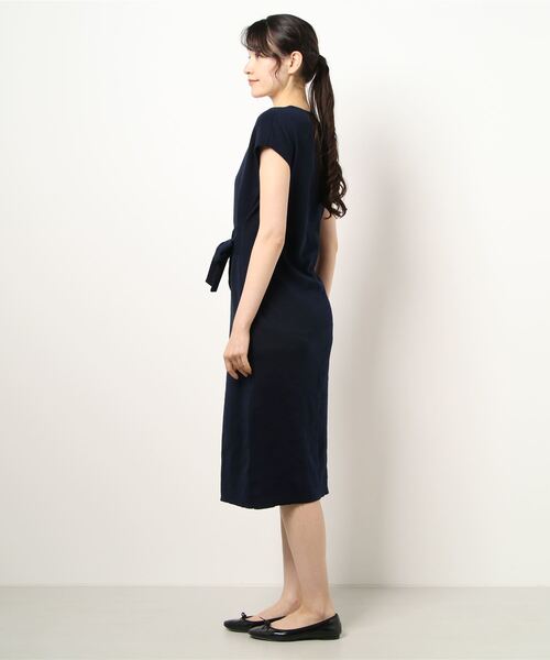 MEW'S REFINED CLOTHES（ミューズリファインドクローズ）の「バーアクセ付ニットワンピース（ワンピース・レディース・グレイッシュベージュ/ベージュ/ネイビー・MEDIUM）」の4枚目の写真