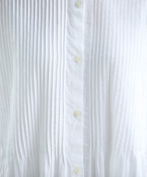 Pao de lo(パオデロ)の「ローンピンタックワンピース(ワンピース・レディース・ベージュ/オフホワイト/グリーン・9号/7号)」の6枚目の写真