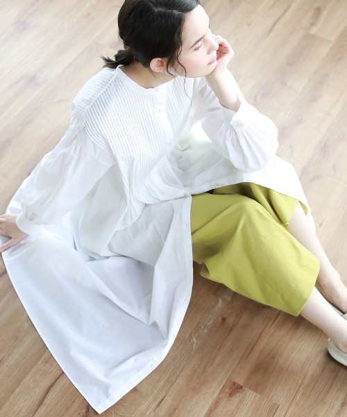 Pao de lo(パオデロ)の「ローンピンタックワンピース(ワンピース・レディース・ベージュ/オフホワイト/グリーン・9号/7号)」の17枚目の写真