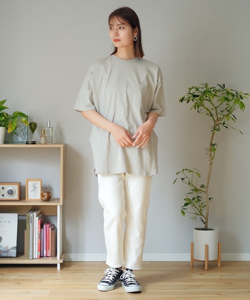 VitaFelice(ヴィータフェリーチェ)の「USAコットンロングビッグTシャツ(半袖)(Tシャツ/カットソー・レディース・ベージュ系その他/チャコールグレー/カーキ/オフホワイト・FREE)」の11枚目の写真