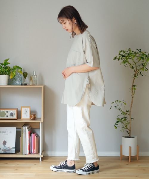 VitaFelice(ヴィータフェリーチェ)の「USAコットンロングビッグTシャツ(半袖)(Tシャツ/カットソー・レディース・ベージュ系その他/チャコールグレー/カーキ/オフホワイト・FREE)」の12枚目の写真