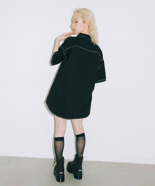 X-girl（エックスガール）の「FACE TWILL S/S SHIRT（シャツ/ブラウス・レディース・ブラック/ベージュ/グリーン/チャコール・S/M）」の10枚目の写真