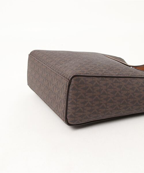 MICHAEL KORS（マイケルコース）の「SINCLAIR(シンクレア) ショッパー トート スモール - MKシグネチャー（トートバッグ・レディース・ブラウン系その他・FREE）」の2枚目の写真