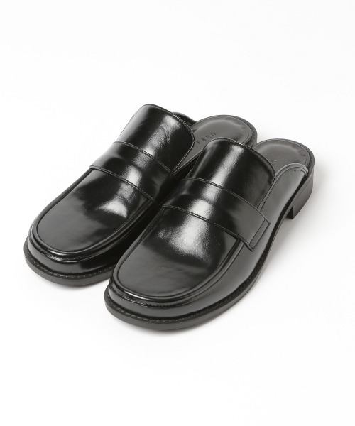 LOWRYS FARM（ローリーズファーム）の「ローファーミュール　953350（ローファー・レディース・アイボリー/ブラック・MEDIUM/LARGE）」の3枚目の写真