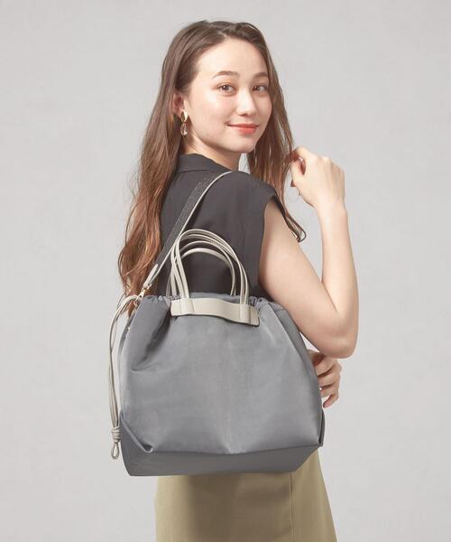 closet story（クローゼットストーリー）の「＜closet story（クローゼットストーリー）＞ ナイロン 3WAY ハンドル トートバッグ（トートバッグ・レディース・ブラック/ベージュ/グレー・FREE）」の3枚目の写真