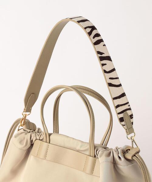 closet story（クローゼットストーリー）の「＜closet story（クローゼットストーリー）＞ ナイロン 3WAY ハンドル トートバッグ（トートバッグ・レディース・ブラック/ベージュ/グレー・FREE）」の8枚目の写真