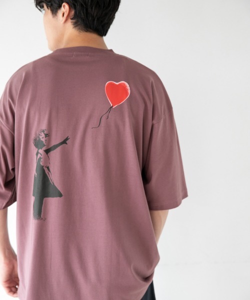 LOWRYS FARM(ローリーズファーム)の「バンクシーバックプリントTS/S 957312(Tシャツ/カットソー・メンズ・ホワイト/ブラック/グレー/レッド・MEDIUM/LARGE)」の17枚目の写真