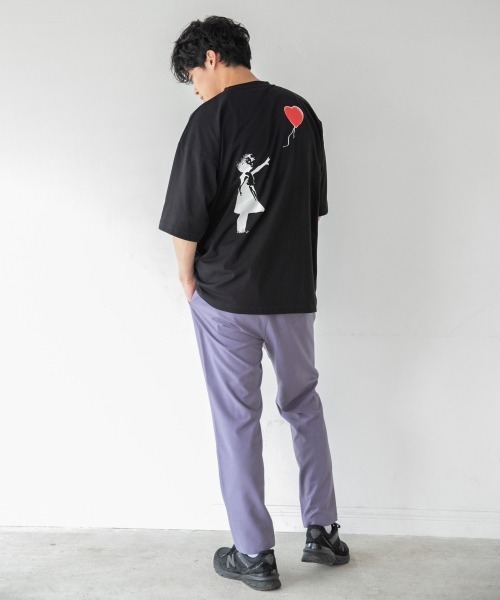 LOWRYS FARM(ローリーズファーム)の「バンクシーバックプリントTS/S 957312(Tシャツ/カットソー・メンズ・ホワイト/ブラック/グレー/レッド・MEDIUM/LARGE)」の10枚目の写真