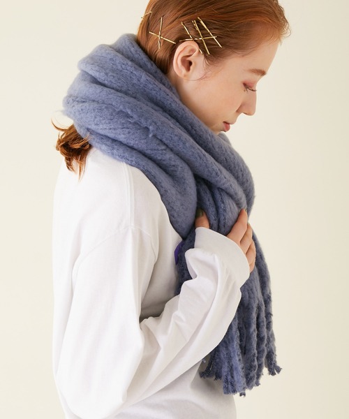 MADEMOISELLE ROPE'（マドモアゼル ロペ）の「リサイクルヤーンボリュームストール（ストール/ショール・レディース・グレー/オフホワイト/カーキ/オレンジ/ブルー・FREE）」の19枚目の写真