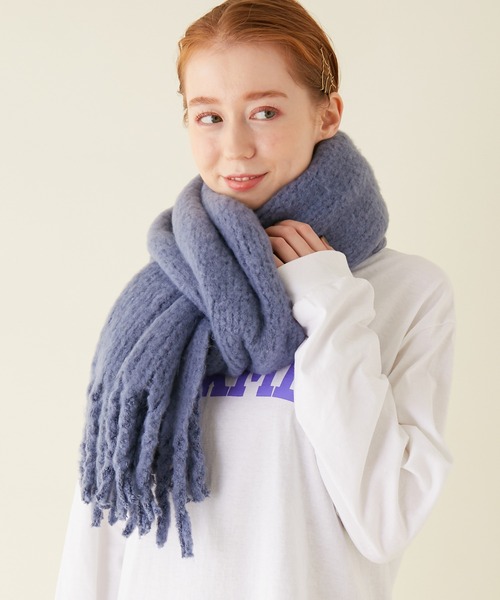 MADEMOISELLE ROPE'（マドモアゼル ロペ）の「リサイクルヤーンボリュームストール（ストール/ショール・レディース・グレー/オフホワイト/カーキ/オレンジ/ブルー・FREE）」の20枚目の写真