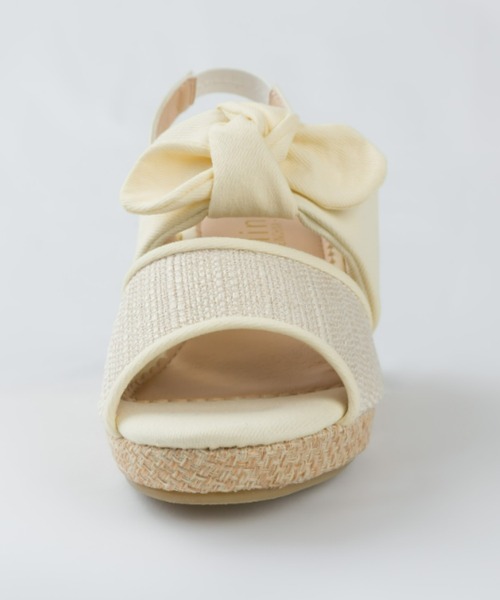 OMNES（オムネス）の「キッズ リボンウェッジソールサンダル（サンダル・キッズ・ホワイト/ブラック系その他・23.0cm/22.0cm/19.0cm/20.0cm/21.0cm）」の19枚目の写真