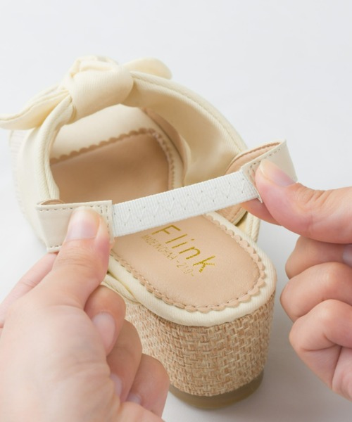 OMNES（オムネス）の「キッズ リボンウェッジソールサンダル（サンダル・キッズ・ホワイト/ブラック系その他・23.0cm/22.0cm/19.0cm/20.0cm/21.0cm）」の20枚目の写真