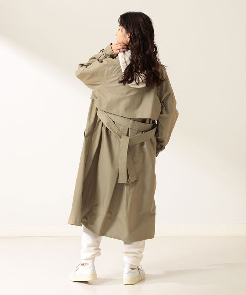 Demi-Luxe BEAMS（デミルクス ビームス）の「Demi-Luxe BEAMS / シャンブレー ライトトレンチコート（トレンチコート・レディース・ベージュ/カーキ・38/36）」の15枚目の写真