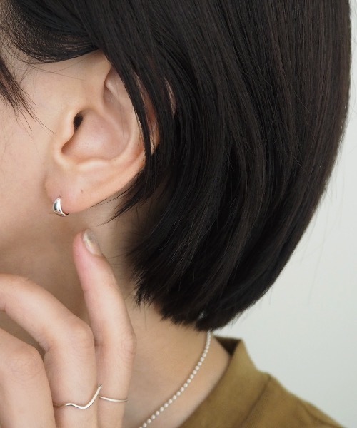 Jenny BY IMMANOEL(ジェニーバイイマノエル)の「silver925 ミニラップピアス&スネークネックレス(ネックレス・レディース・シルバー/ゴールド/ピンクゴールド・FREE)」の8枚目の写真