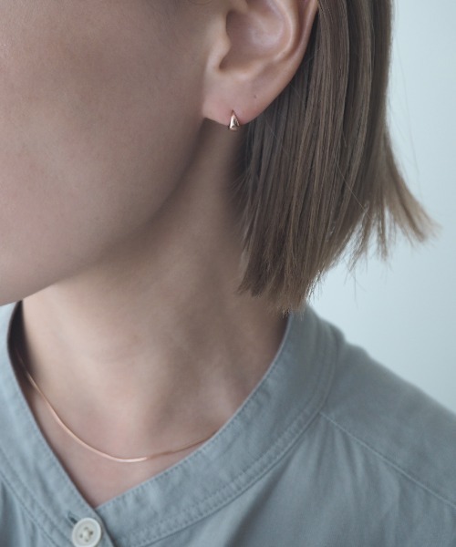 Jenny BY IMMANOEL(ジェニーバイイマノエル)の「silver925 ミニラップピアス&スネークネックレス(ネックレス・レディース・シルバー/ゴールド/ピンクゴールド・FREE)」の4枚目の写真