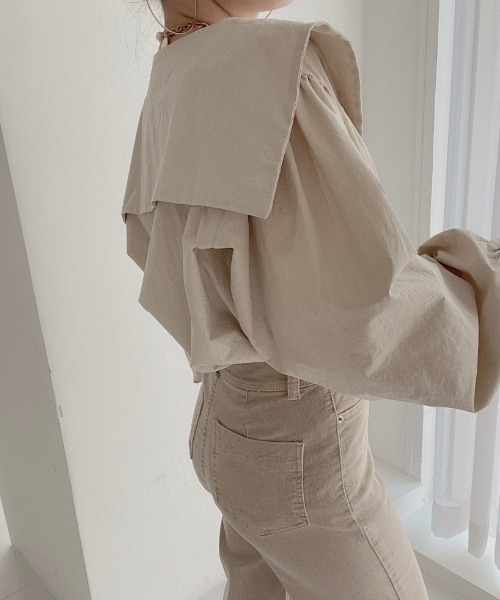 Diosfront（ディオスフロント）の「ダブルボタンBIG衿ボリュウームブラウス（シャツ/ブラウス・レディース・ホワイト/ベージュ/レッド・FREE）」の6枚目の写真