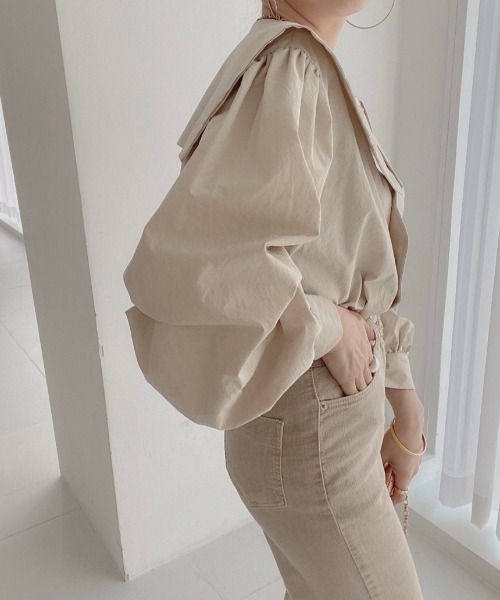 Diosfront（ディオスフロント）の「ダブルボタンBIG衿ボリュウームブラウス（シャツ/ブラウス・レディース・ホワイト/ベージュ/レッド・FREE）」の8枚目の写真